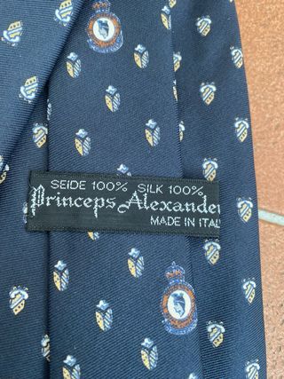 Cravatta nuova pura seta