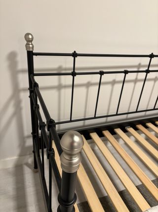 Divan Ikea Svelvik negro