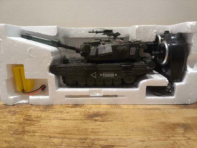 Tanque rc,dispara bolas.