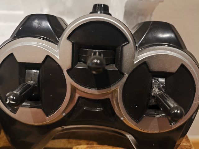 Tanque rc,dispara bolas.