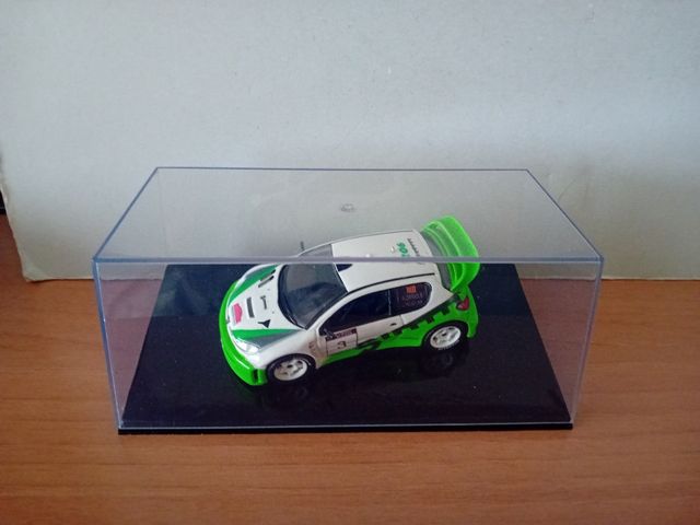 PEUGEOT 206 WRC ORRIOLS TRANSKIT 1:43