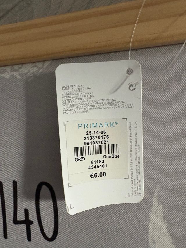 Medidor habitacion infantil primark