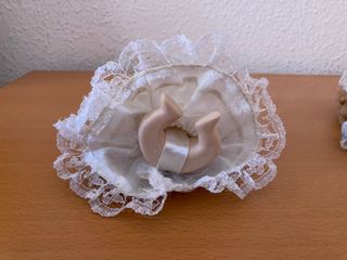 3,5€ por las dos. Muñecas de porcelana con vestido