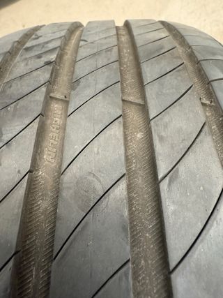 Neumatico Michelin  225/45 R17