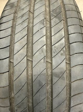 Neumatico Michelin  225/45 R17