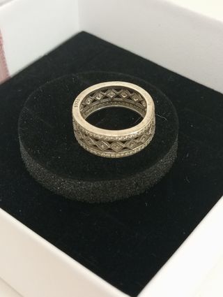 Anillo Pandora