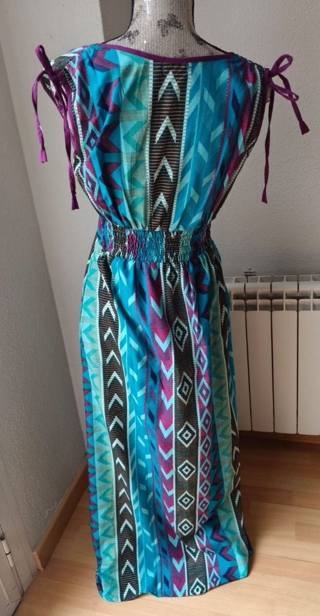 Vestido lago abstracto