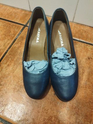 Zapatos salón azul marino