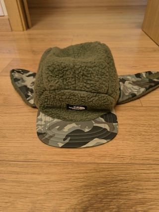 Gorra polar con orejeras 