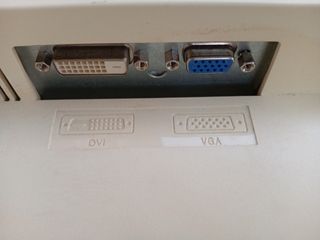 Monitor PC e machines 19 pollici 