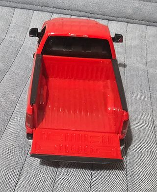modellino Ford F-150 regular cab pick-up 2015 1:24