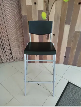 Lote mesas y sillas bar