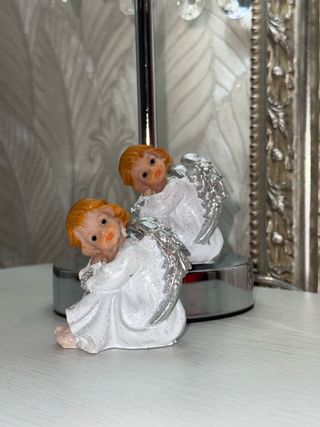 Lotto 2 angeli decorativi con ali argententate