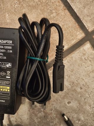 Caricatore 12V 5A