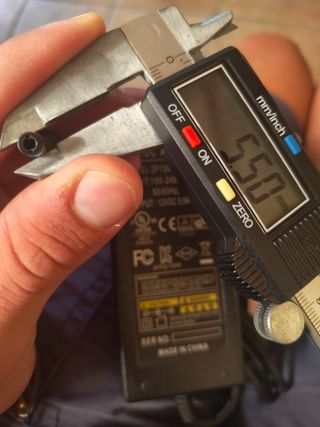 Caricatore 12V 5A