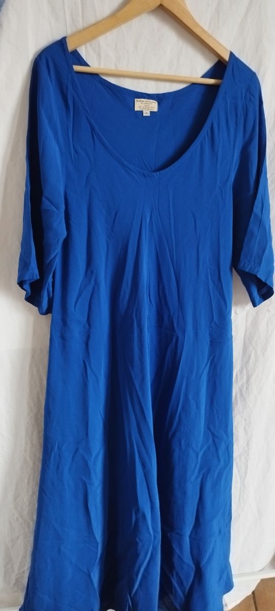 vestido de verano azul