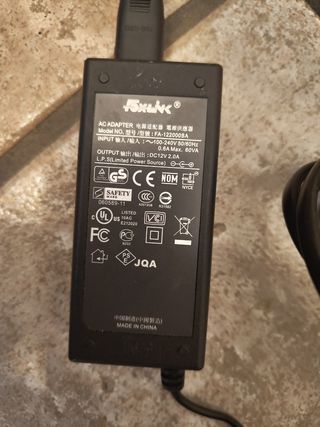 Caricatore 12v 2A