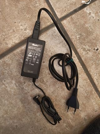 Caricatore 12v 2A