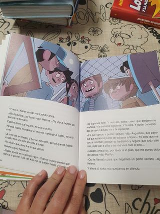 Los Futbolísimos 1: El misterio de los árbitros dormidos (Spanish Edition)