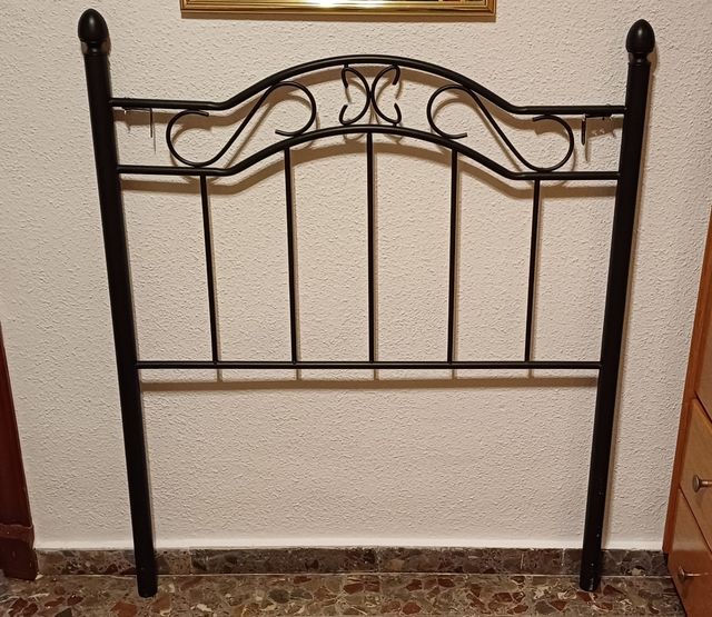 Cabecero de forja