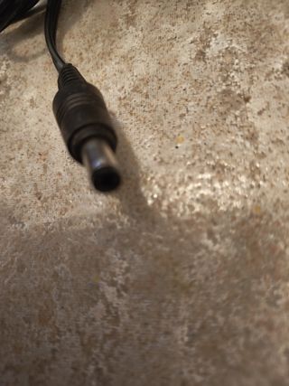 Caricatore 12V 2.25A