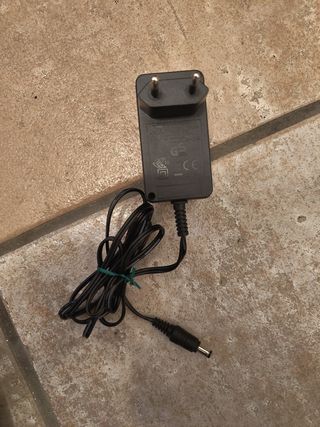 Caricatore 12V 2.25A