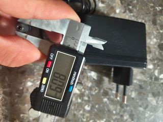 Caricatore 12V 2.25A