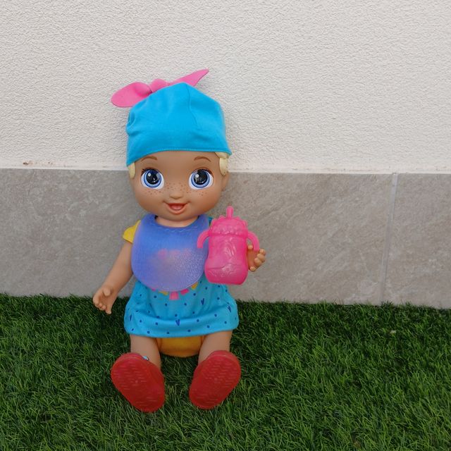 Muñeca BABY ALIVE