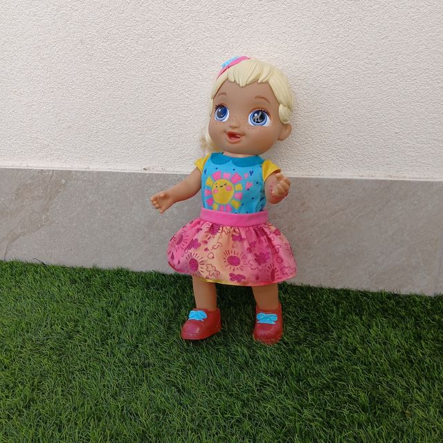 Muñeca BABY ALIVE
