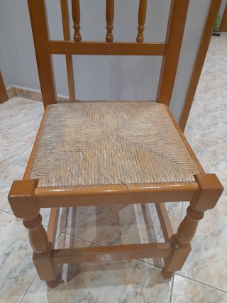 Mesa rústica cocina y sillas de regalo