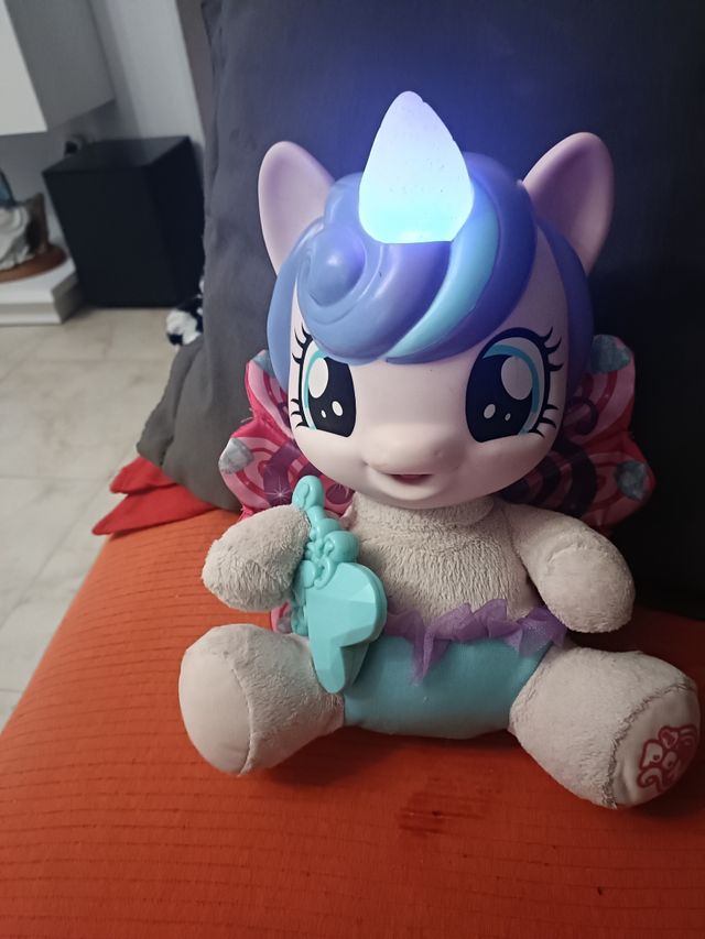 Poni bebe princesa
