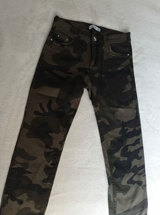 Pantalón de camuflaje