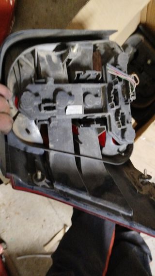 Pilotos traseros golf mk4