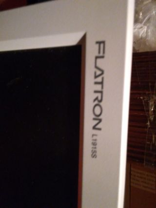 Monitor ordenador LG flatron 