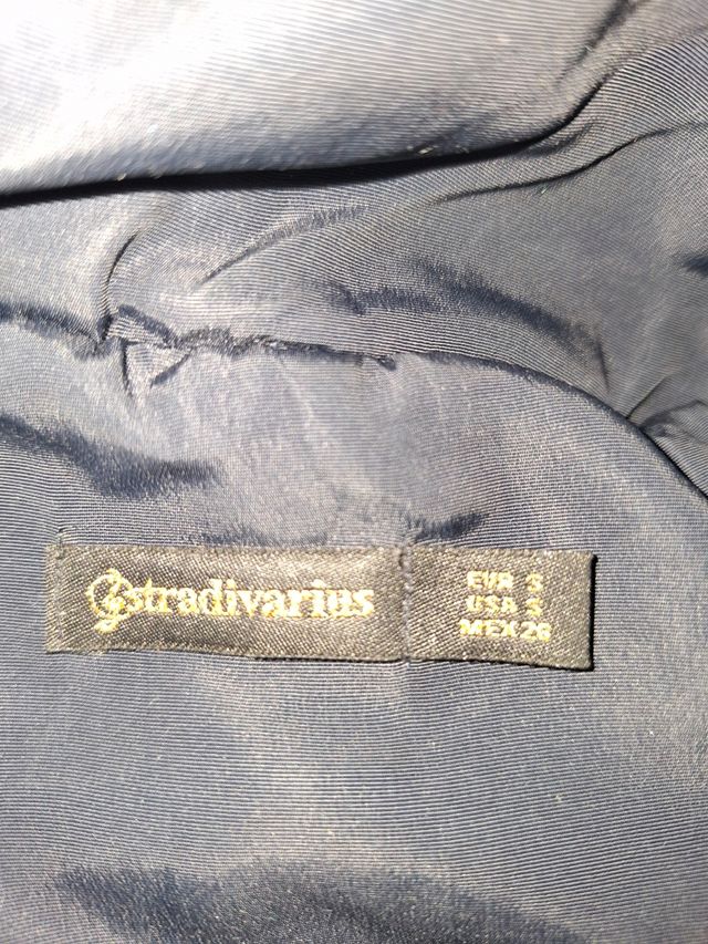Abrigo Stradivarius chica.