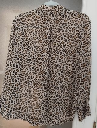 Camisa animal print Stradivarius