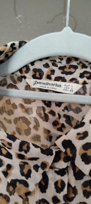 Camisa animal print Stradivarius