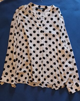 Camisa fluida lunares Zara