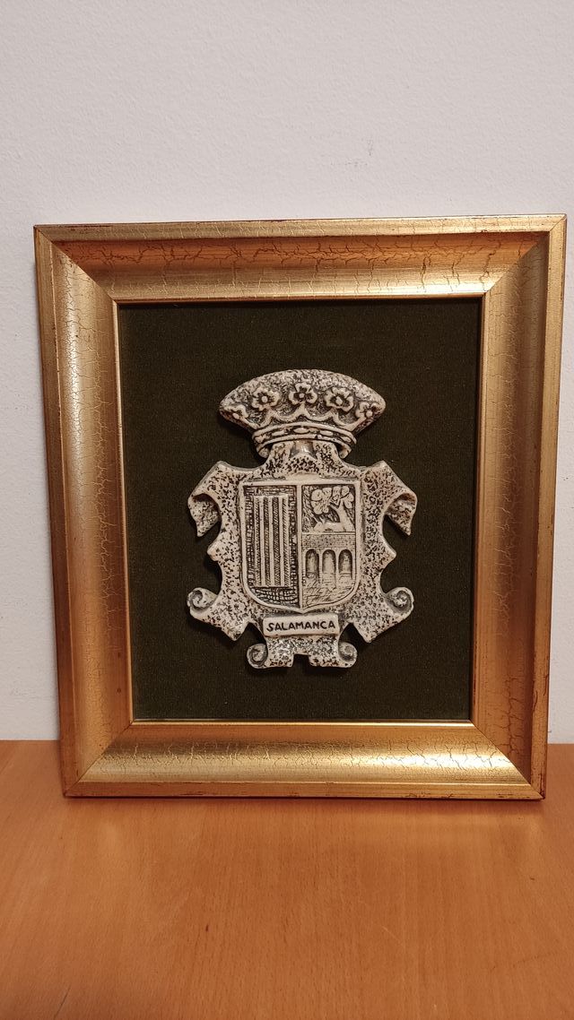 Cuadro con el escudo heráldico de Salamanca