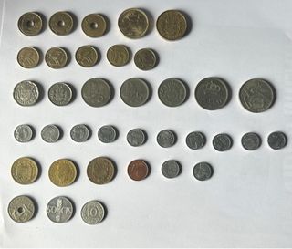 Se venden monedas y billetes