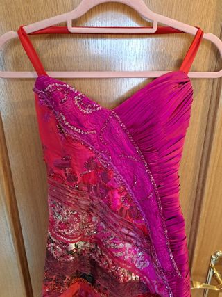 Vestido fiesta y flamenca también