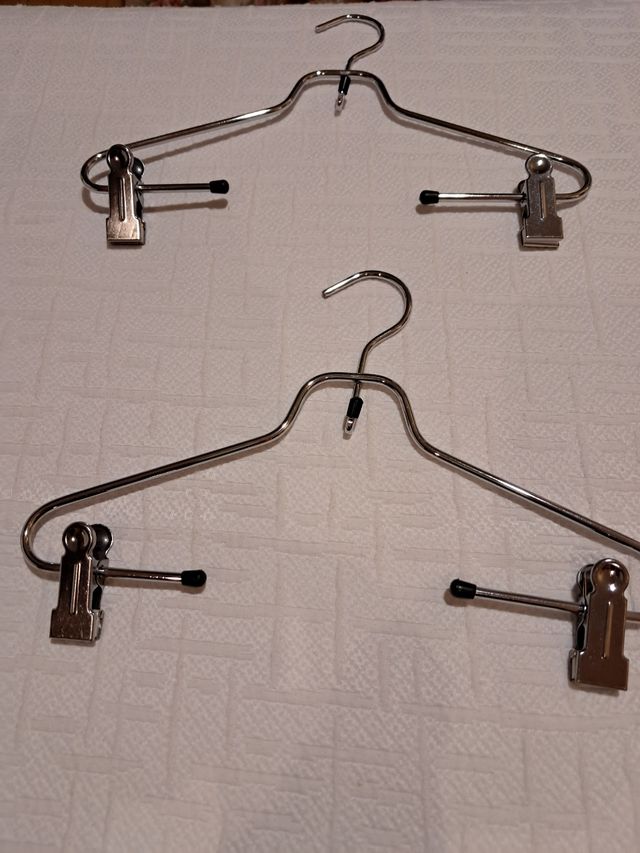 PERCHAS METÁLICAS PARA FALDAS