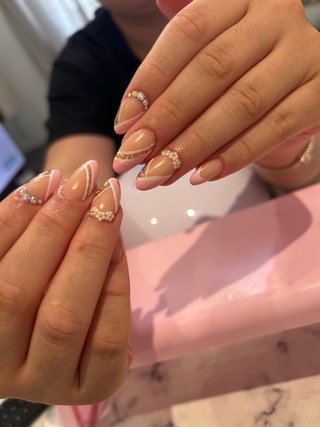 Alenails
