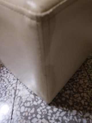 PUFF PEQUEÑO DE PIEL
