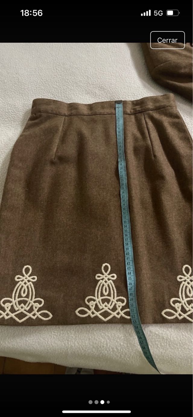 Traje de chaqueta y falda!