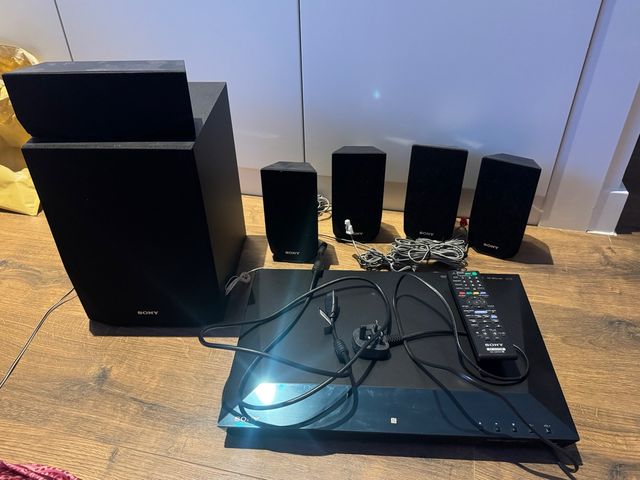 SONY HOME CINEMA 5.1 BDV E2100