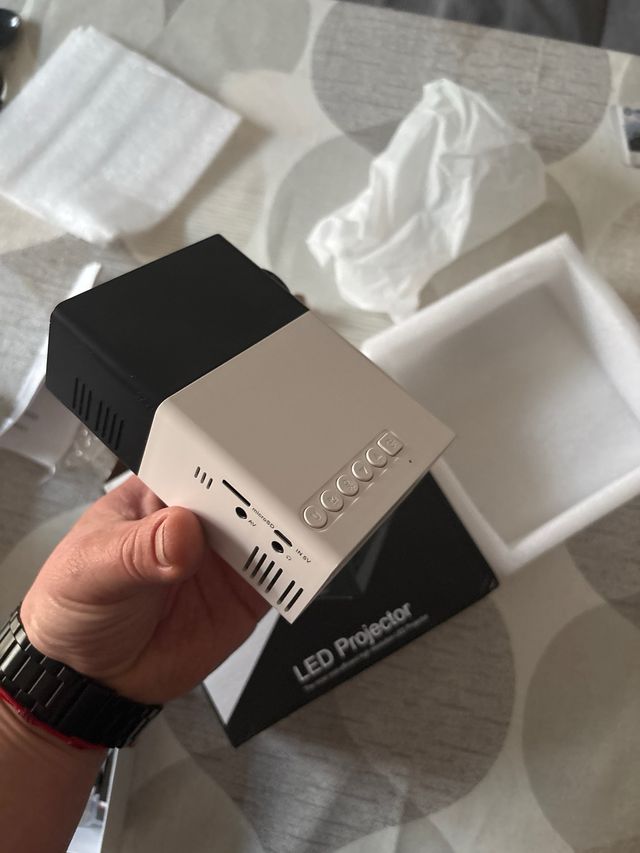 Mini proyector 