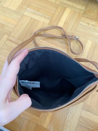 Bolso color camel parfois correa regulable