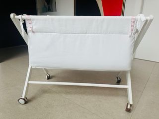Minicuna con colchón adicional