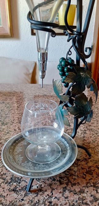 DECANTADOR DISPENSADOR DE VINO DECORADO